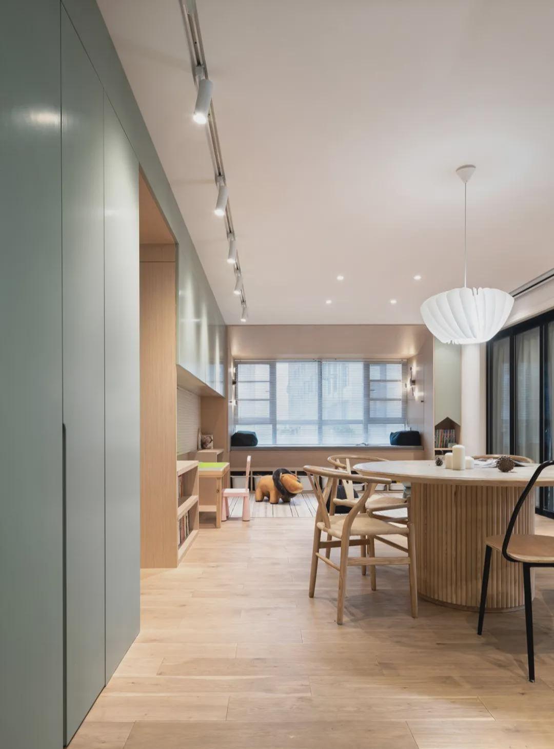 卫生间|132平的家，客厅这样设计，可太适合两娃家庭了！