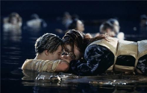 罗丝|泰坦尼克号海底著名照片：人类的残骸清晰可见，10年后将彻底消失！