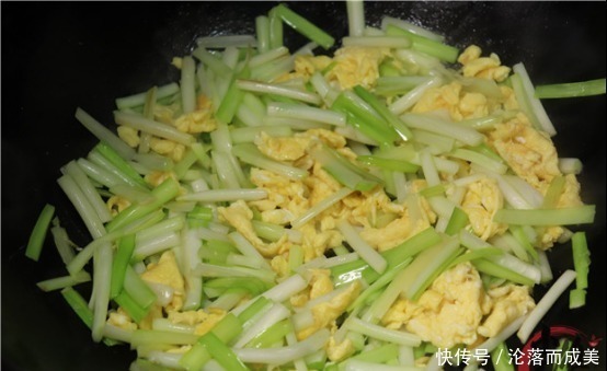 这道菜也叫“洗肠草”,多吃能排出体内垃圾,可惜大多数人都不懂