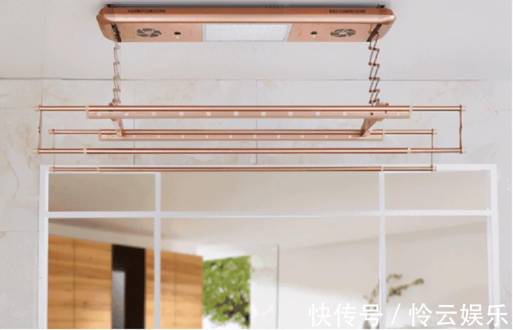 晾晒|越来越多人阳台这样装晾衣杆,太聪明了,节省地方又好看