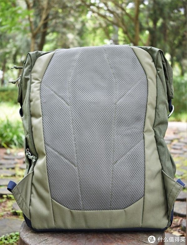 焦点|城市通勤利器，特别轻！很能装！多特SPOT焦点18L背包，让妹子如释重负