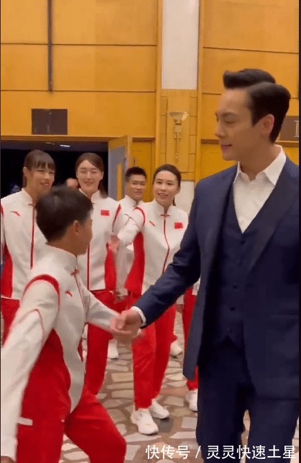 全紅嬋與陳偉霆有效對(duì)話，帶偏隊(duì)伍，歡樂(lè)一片