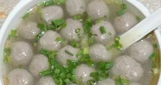 煮肉丸汤冷水下锅还是沸水下锅，第一步就做错，难怪肉丸一煮就散