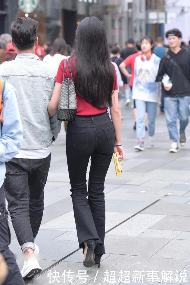 黑色|气质美女,红色小衫配黑色喇叭裤,时尚又拉风