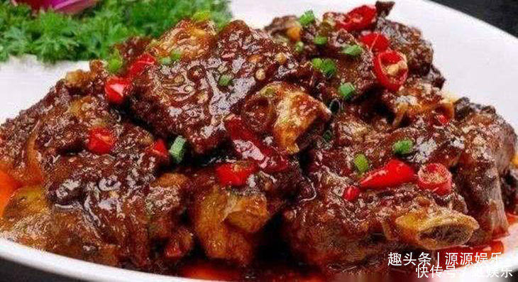 精选美食长豆角五花肉、西兰花虾仁炒鸡蛋、爆炒牛排、黄豆鸡脚