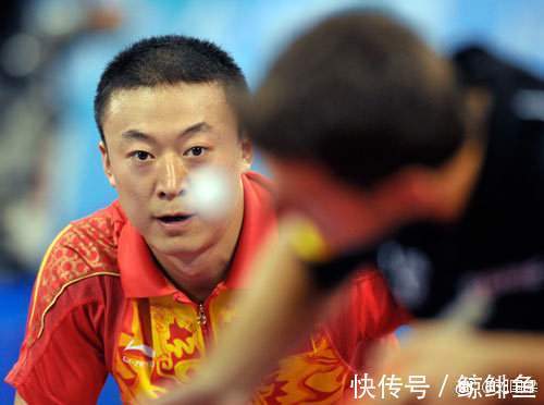 王励勤|珍藏!国乒三悍将让三面五星红旗同时升起,与刘国梁留下经典合影