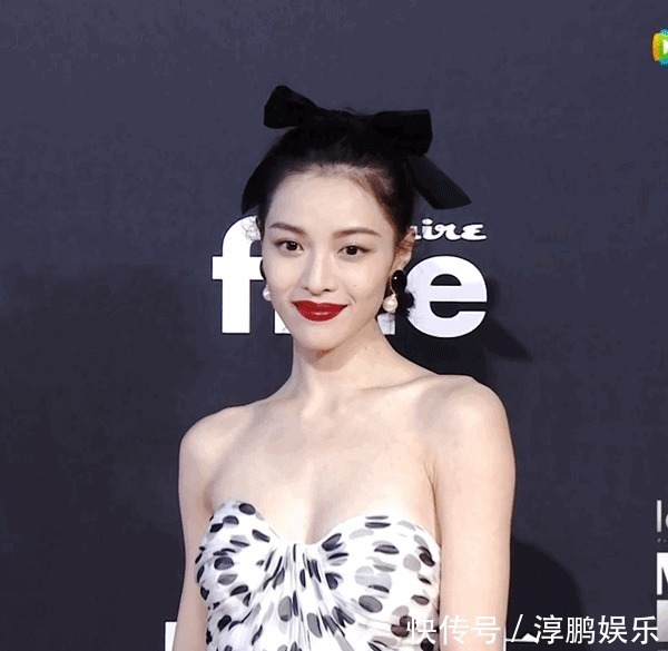 今年流行的发饰,这3个百搭又日常,随便一戴就很好看