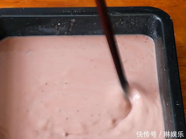 搅拌均匀|家里有红豆的可以试试新做法，细腻香甜，Q弹有韧劲，小孩超爱吃