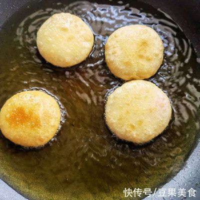 回味无穷的#新春美味菜肴#油炸饼来拯救你的胃