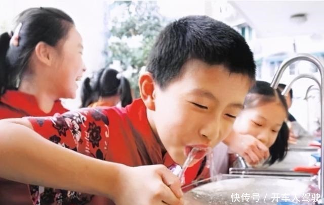8种已“消失”的饮料,全喝过的是“爷爷辈”,最后一个太有情怀
