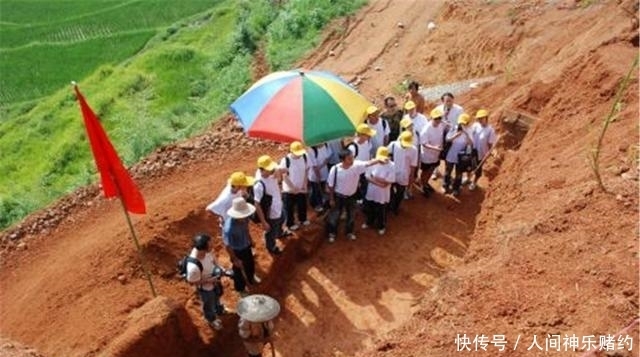 去世|女子难产昏厥,被误认去世入棺下葬,200年后开棺其中景象凄惨