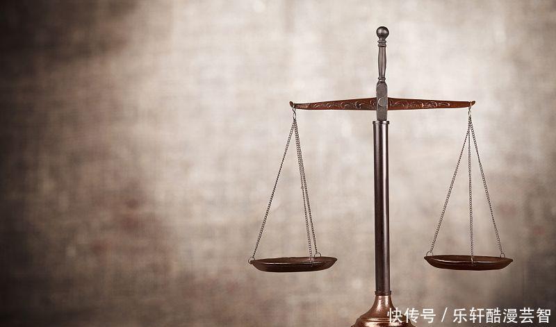 这个日柱火照龙潭,原生条件优越,看着什么