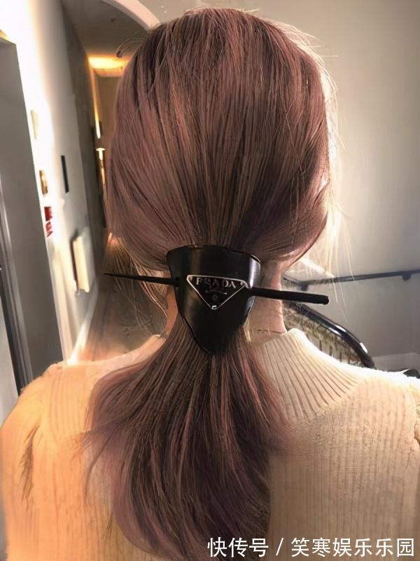 李莫愁 时隔26年,奢侈品把“李莫愁同款”搬上时装秀,这操作太洋气了