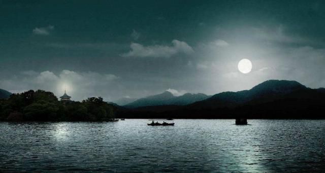 宫体诗@唐朝是诗歌的盛世,《春江花月夜》有多美,何以敢称孤篇压全唐?