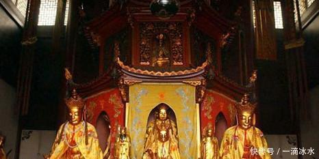 皇帝朕要跪拜佛像吗高僧只说了8个字,皇帝听后非常满意!