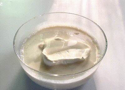 热牛奶|#我的养生日常-远离秋燥# ?抹茶慕斯蛋糕?