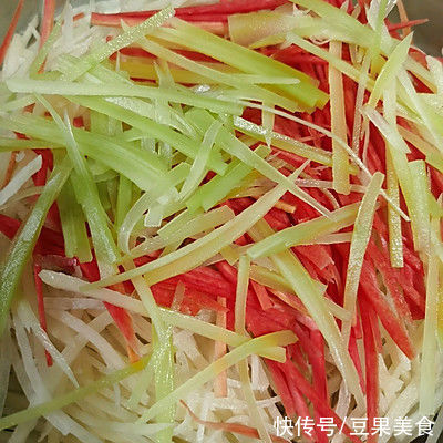 土豆|在家做从小就爱的土豆饼，比买的更好吃