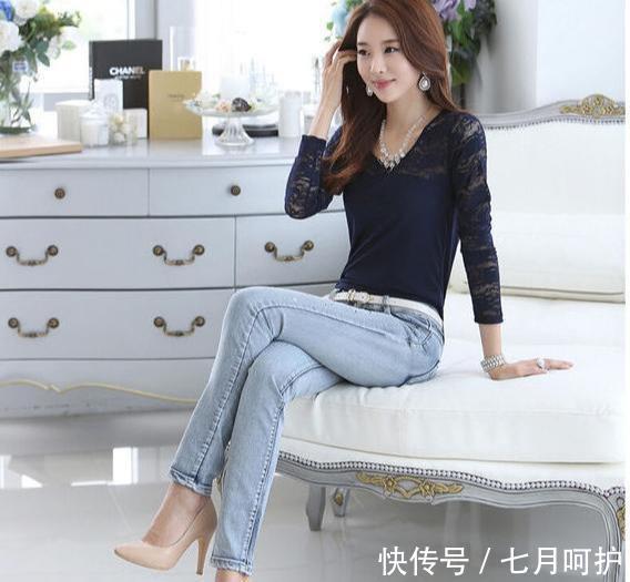 牛仔裤|小姐姐穿上牛仔裤,提升了时尚气息范,尽显女神气质!