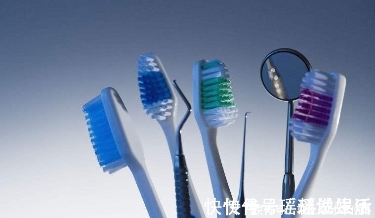 梳子|没想到废旧不用的牙刷，还有这些妙用，后悔白白扔掉这么多