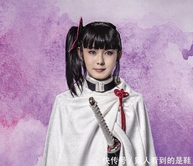 舞台剧|鬼灭之刃:真人版舞台剧选角公开,恋柱看着有点胖,是错觉吗?