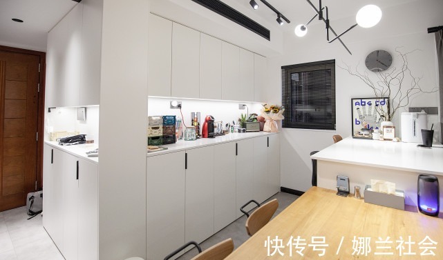 现代|130平现代极简风设计，打造出清爽简而不减空间