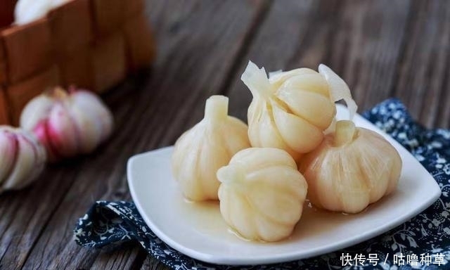 不再|学会这一小技巧,腌糖蒜不再难,不咸入味,色泽好看也耐存放