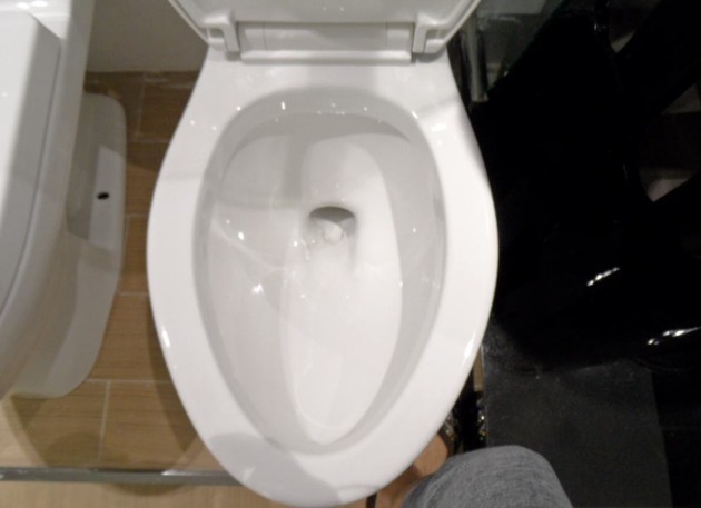 清洁油污还在用洗洁精巧妙利用小苏打粉,轻松应对各种疑难问题