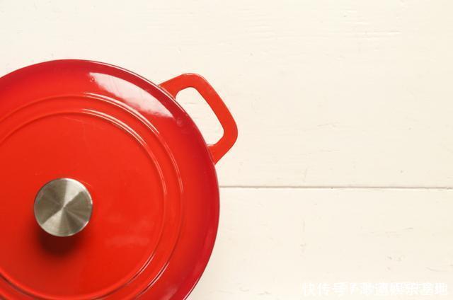 这样用锅，堪比服慢性毒药！无数家庭都在犯，再不改全家健康遭殃