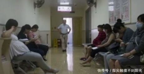 家人|六个月的肚子却是越来越小,去到医院检查后,家人却是笑开了花