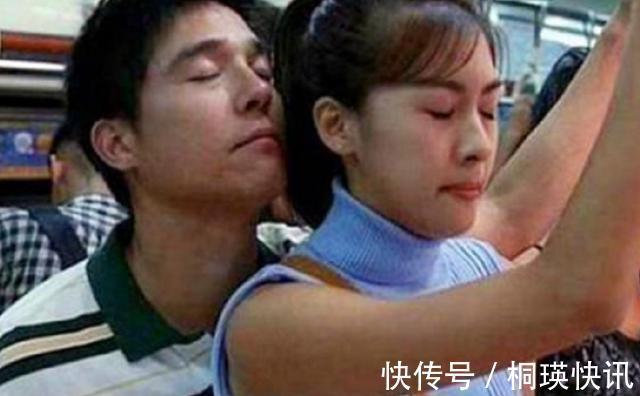 孩子|''妈妈,同桌总是摸我'',妈妈机智的回答,挽救了女儿的一生