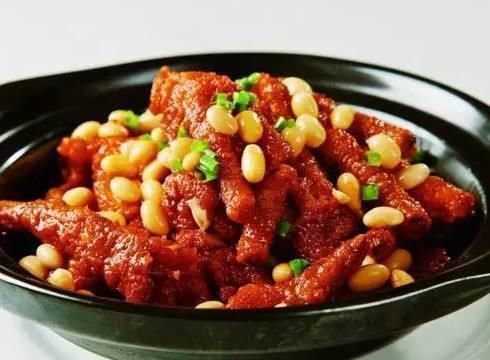 土豆|精选美食:黄豆鸡脚、肉末炖宽粉、土豆烧苦瓜、香菇豆腐的做法