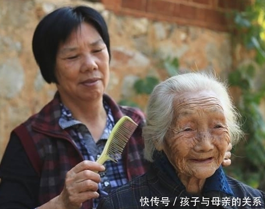保养血管|中年脑血栓,难长寿?专家:睡前做“1事”,血管可能会慢慢畅通