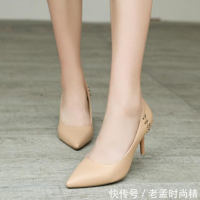 优雅的体现从一双细高跟鞋开始,看着都让人心动不已,穿出女人味