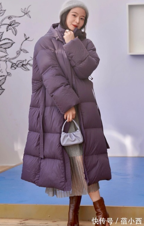 半身裙|原来羽绒服这么穿能优化比例!学会选款和搭配,让你的气质更出众