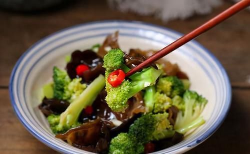 對身體很好的3種食物，堅持吃一些，提高免疫力，有益健康