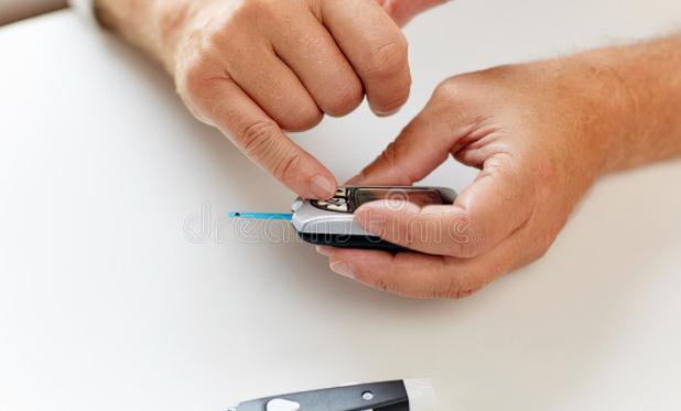 糖友们|糖尿病患者，最佳空腹血糖是低于6.1还是7.0？一项研究给出答案