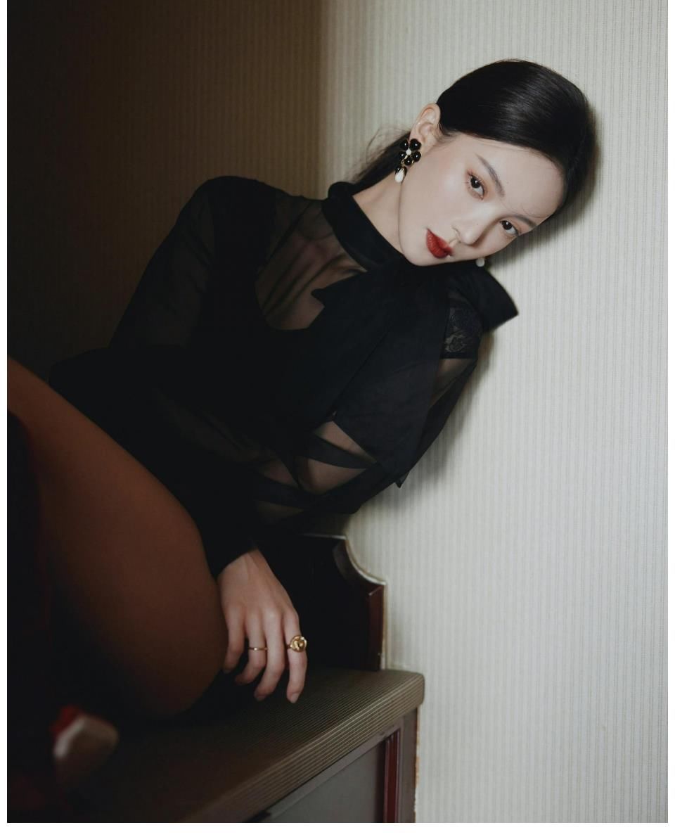 美丽的@金晨 在《舞蹈生》总决赛的导师秀上又惊艳了全场！