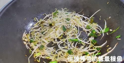 家常菜|它是天然补钙蔬菜,价格便宜,1周吃2次,排出宿便,告别大肚腩