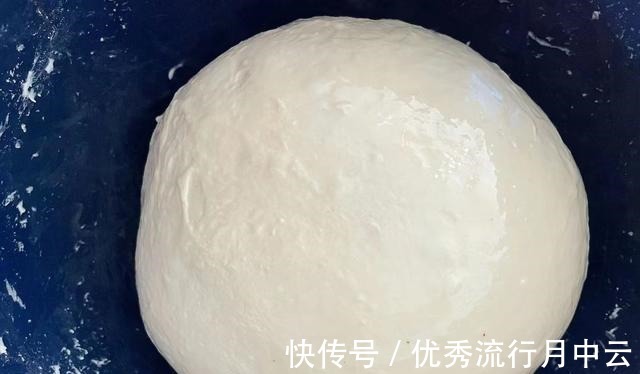 自从学会这个烤饼的做法，早餐更美味了，外皮酥脆，内里多层柔软！