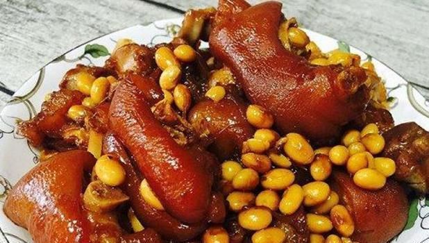 猪蹄|女性50岁后若能多吃此菜,补充胶原蛋白雌激素,青春靓丽不显老