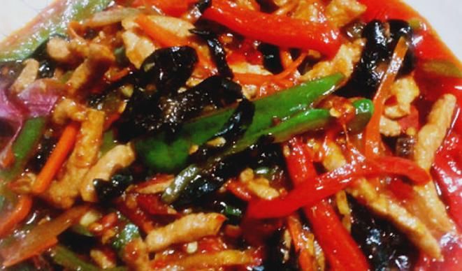 鱼香肉丝的家常做法，色香味俱全，营养丰富，开胃下饭益智健脑！