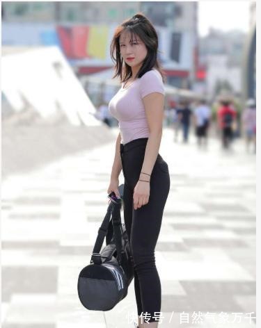 搭配 瑜伽裤怎么搭配小姐姐的独特穿搭,展现不一样的“仙女范儿”!