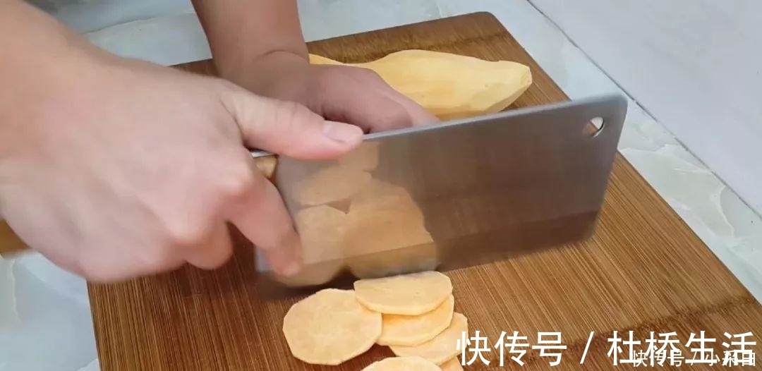 油炸|红薯最好吃的做法,不用油炸,老婆说比面包还好吃,放凉也不会硬