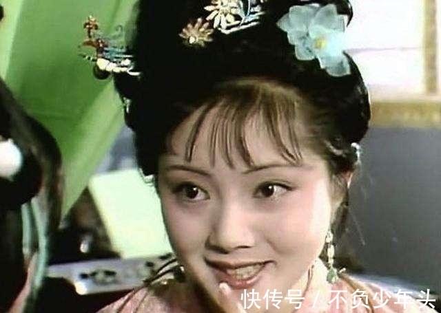 贾府@林黛玉死后,薛姨妈用了一个特殊的身份,为她做了三件暖心事