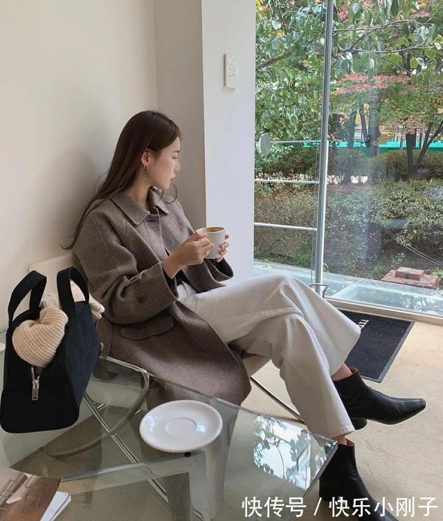 颜色 秋冬穿搭想出彩,正确的配色是关键,配色对了感觉才能到位