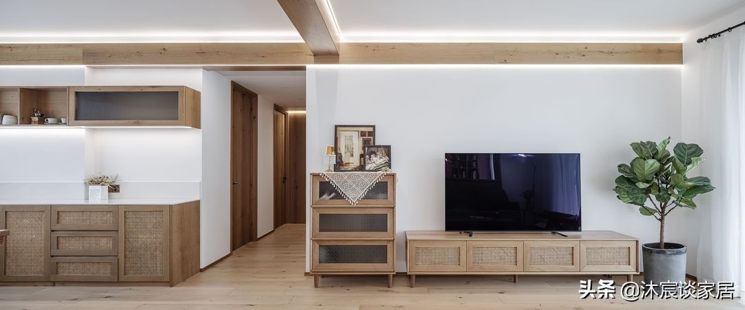 收纳|她说她家是“穷装修”,我看并不是这样,越简单越舒服,温暖雅致