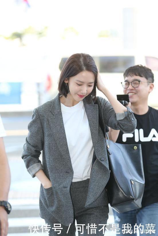 衣服不在多、关键在配色，今秋流行这3种配色单品，穿对了才时髦