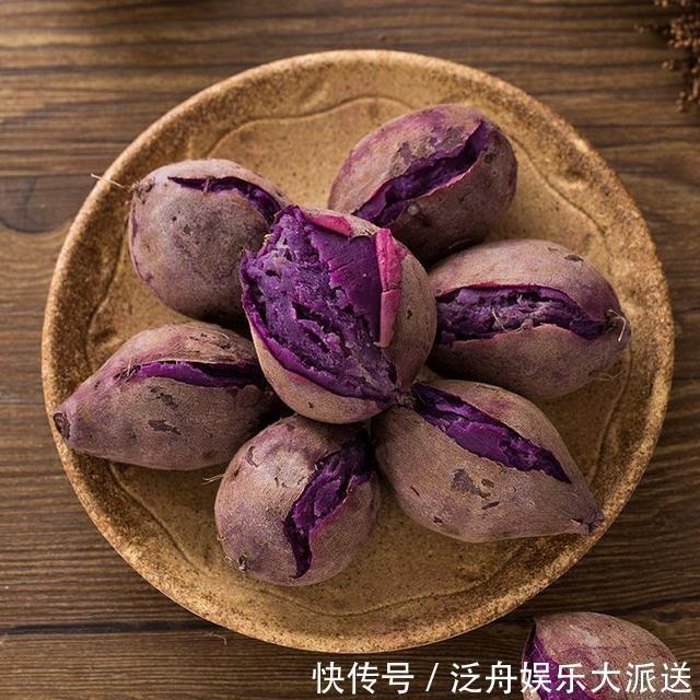 延缓衰老|女人开始衰老,有3个表现!少吃3物,多做3事,延缓衰老,更年轻