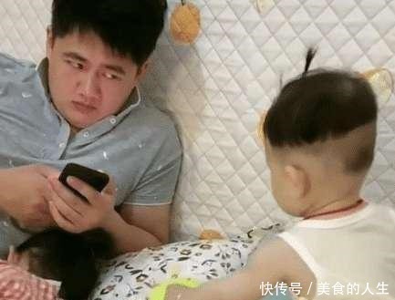 弟弟|奶爸“重女轻男”走红,实力演绎儿子和女儿的区别,眼神太犀利!