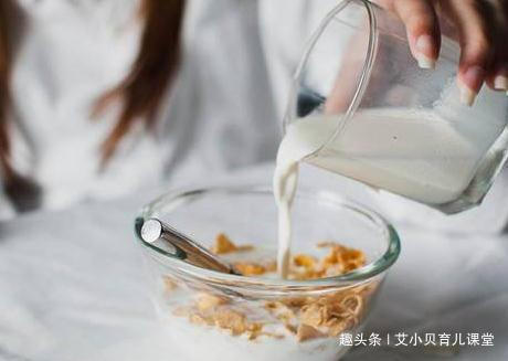 妈妈|孕妇孕28周胎儿流产,竟是因为喝牛奶,医生你不配当妈